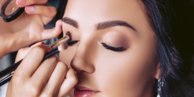 Miniature de l'article 'Comment choisir son maquilleur ?' - Mariage, anniversaire ou soirée : trouver le bon maquilleur ...