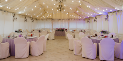 Miniature de l'article 'Comment choisir une tente de réception pour votre événement ?' - Organiser un événement en extérieur offre un charme unique e...