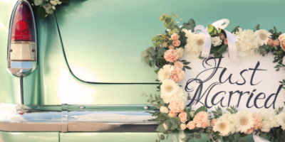 Miniature de l'article 'Choisir la voiture idéal pour votre mariage' - Découvrez comment choisir le véhicule idéal pour votre maria...