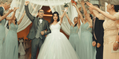 Miniature de l'article 'Idées de dress codes pour chaque type d'événement' - Vous organisez un événement et vous tournez en rond devant l...