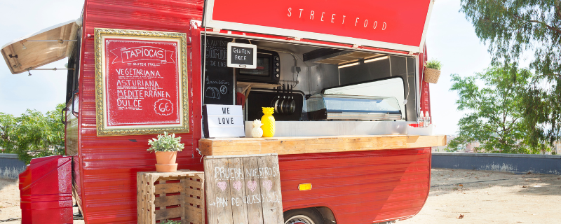 Image d'illustration pour l'article 'Food truck pour votre événement : l'alternative originale qui séduit de plus en plus' - Guide pour organiser food-truck pour événement : nos conseils pour une restauration originale