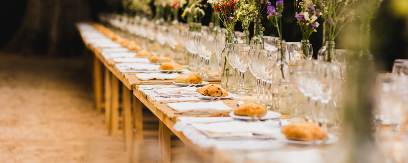 Image d'illustration pour l'article 'Logiciels pour créer un plan de table en ligne' - Guide pour organiser mariage de rêve : conseils et idées pour tout organiser