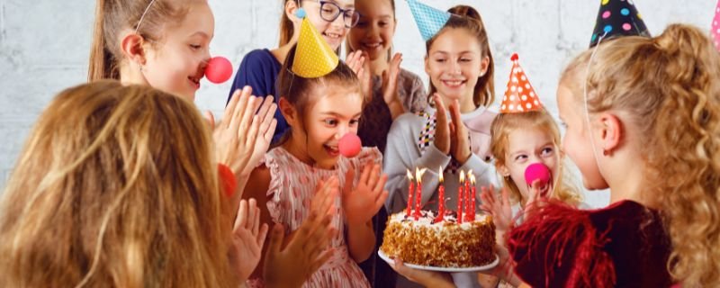 Image d'illustration pour l'article '5 idées de goûters d'anniversaire pour enfants avec budget' - Guide pour organiser organiser un anniversaire mémorable