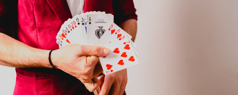 Illustration de l'article : Quel magicien choisir pour un anniversaire ? Les 4 formats comparés